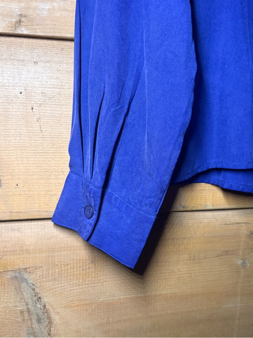 City Silk Blue Button-Down Shirt- Size Large - Picture 7 of 9